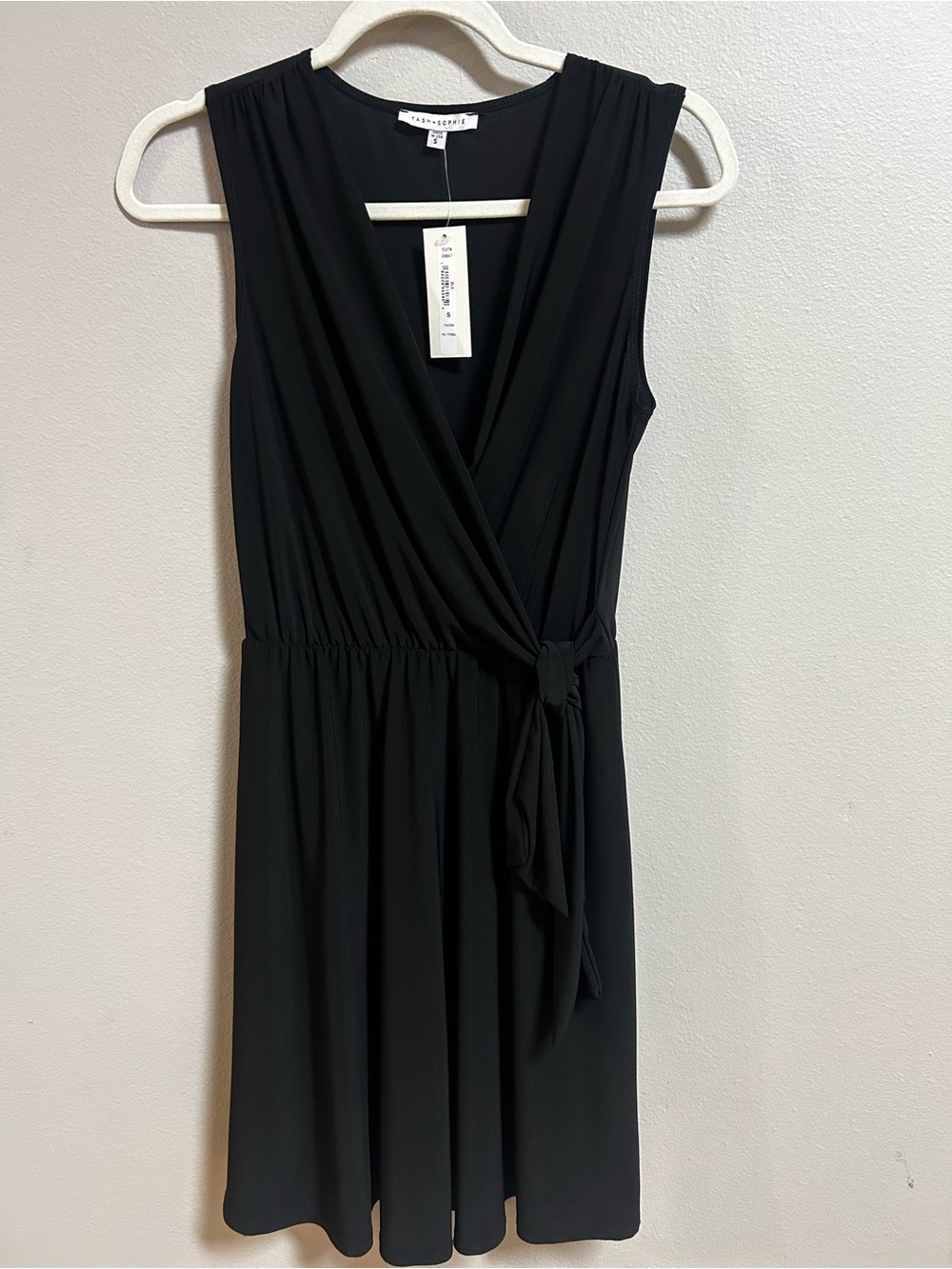 NWT Tash + Sophie Black Faux Wrap Dress Women S Sleeveless Tie Waist LBD
